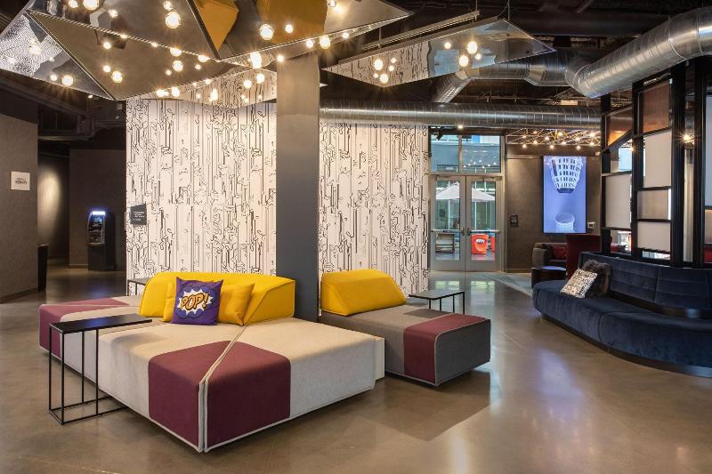Aloft Omaha Aksarben Village image