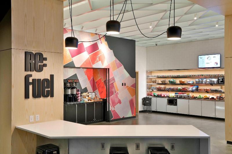Aloft Omaha Aksarben Village image