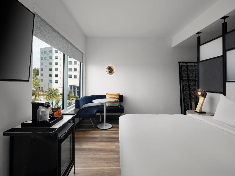 Aloft Orlando International Drive image