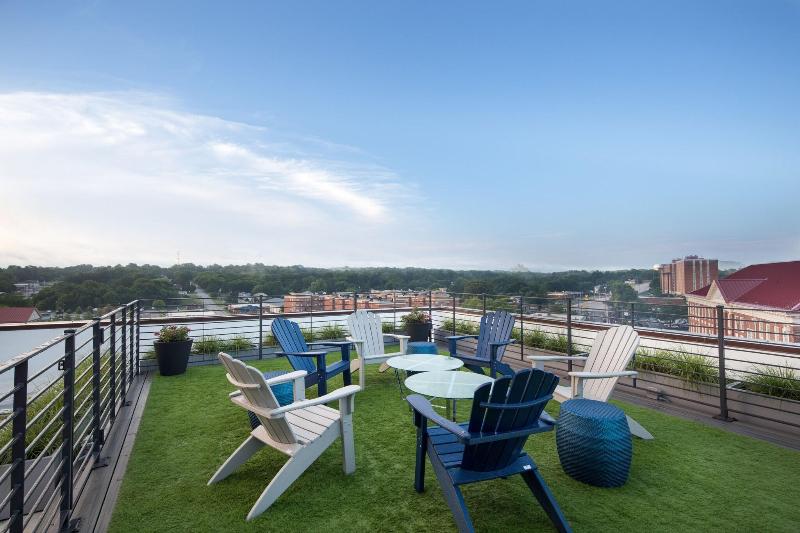 Hotel Weyanoke image