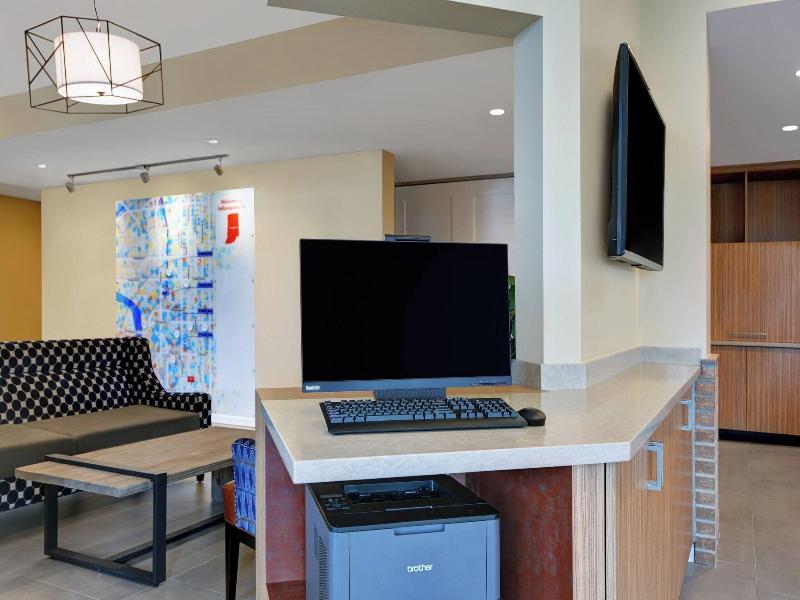 Towneplace Suites By Marriott Indianapolis Downtow image