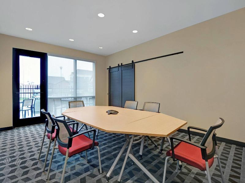 Towneplace Suites By Marriott Indianapolis Downtow image