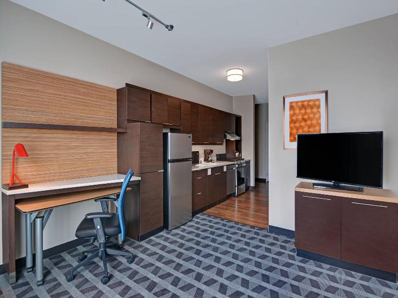 Towneplace Suites By Marriott Indianapolis Downtow image