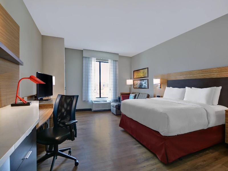 Towneplace Suites By Marriott Indianapolis Downtow image