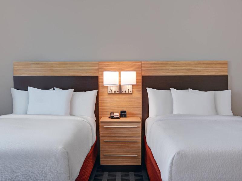 Towneplace Suites By Marriott Indianapolis Downtow image
