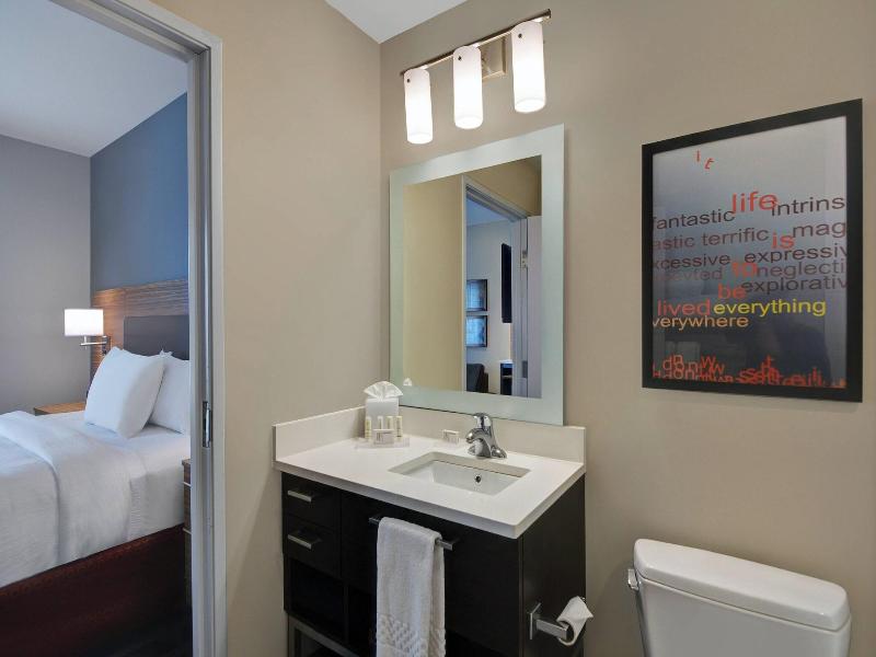 Towneplace Suites By Marriott Indianapolis Downtow image