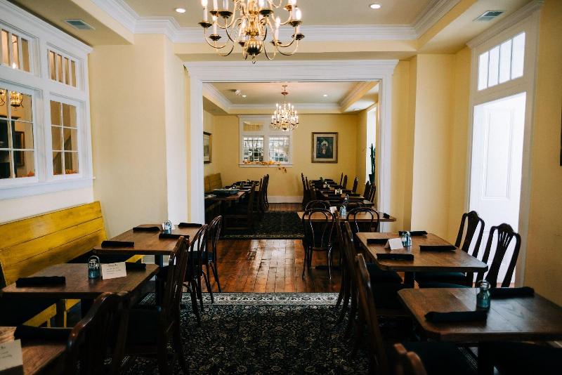Stottsville Inn image
