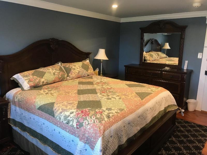 Stottsville Inn image