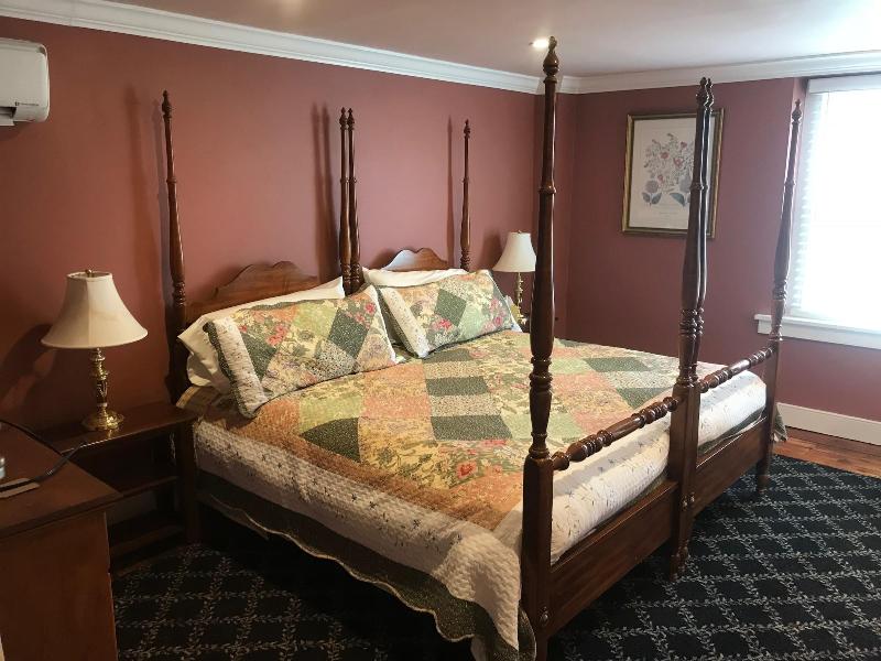 Stottsville Inn image