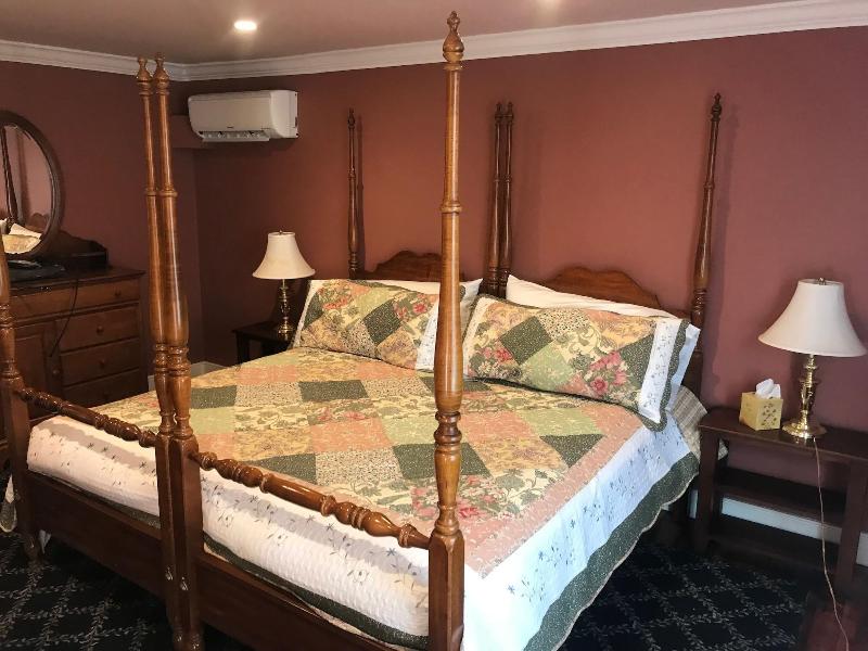 Stottsville Inn image