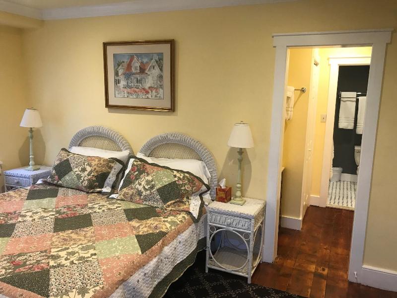 Stottsville Inn image