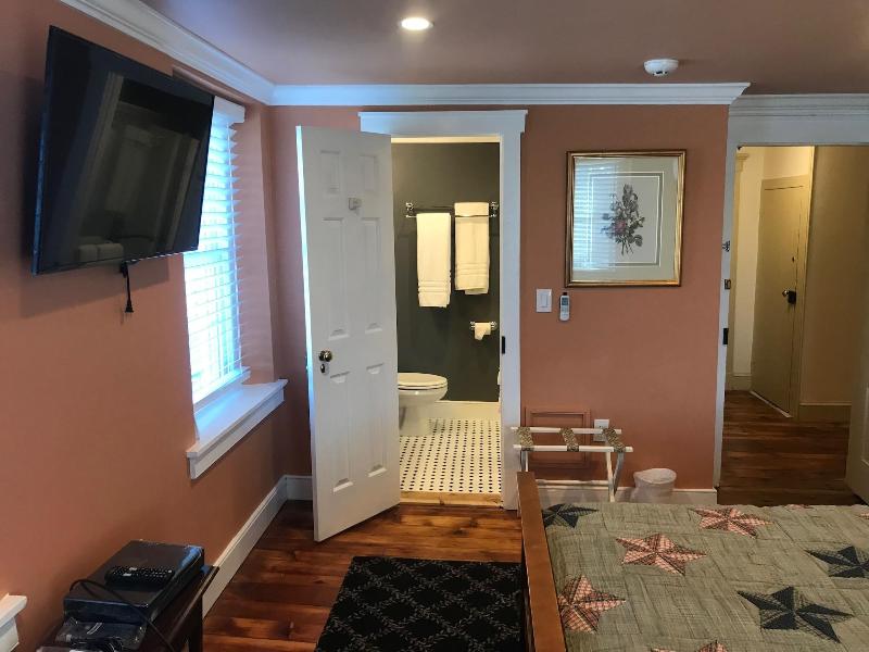 Stottsville Inn image