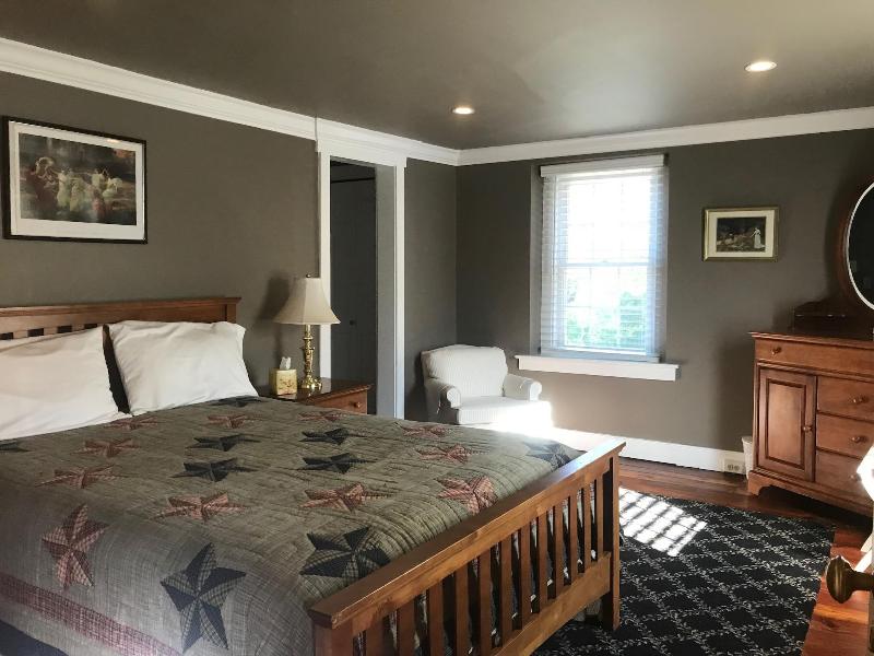 Stottsville Inn image