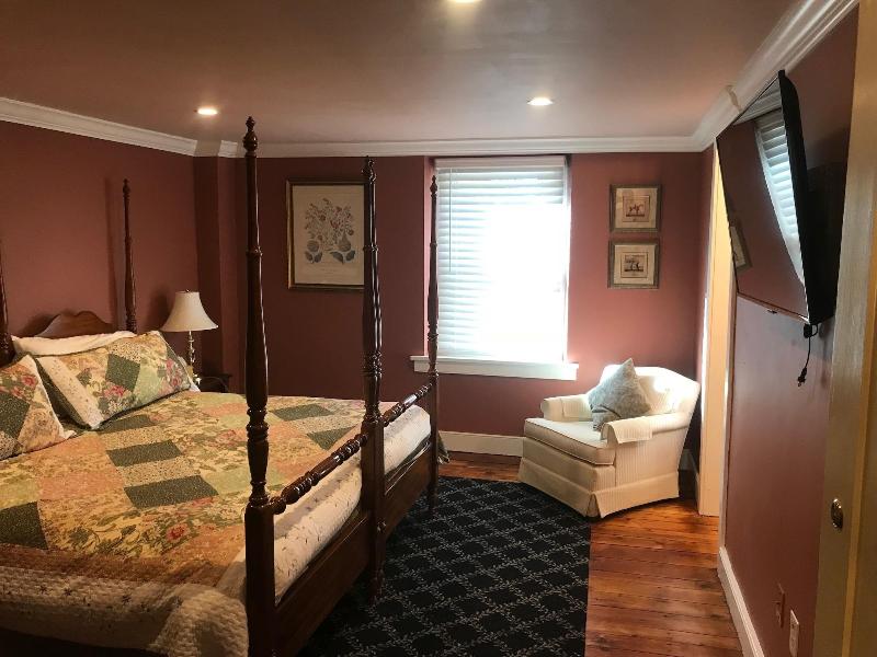 Stottsville Inn image