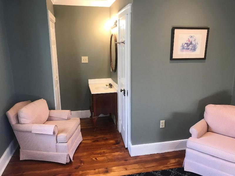 Stottsville Inn image