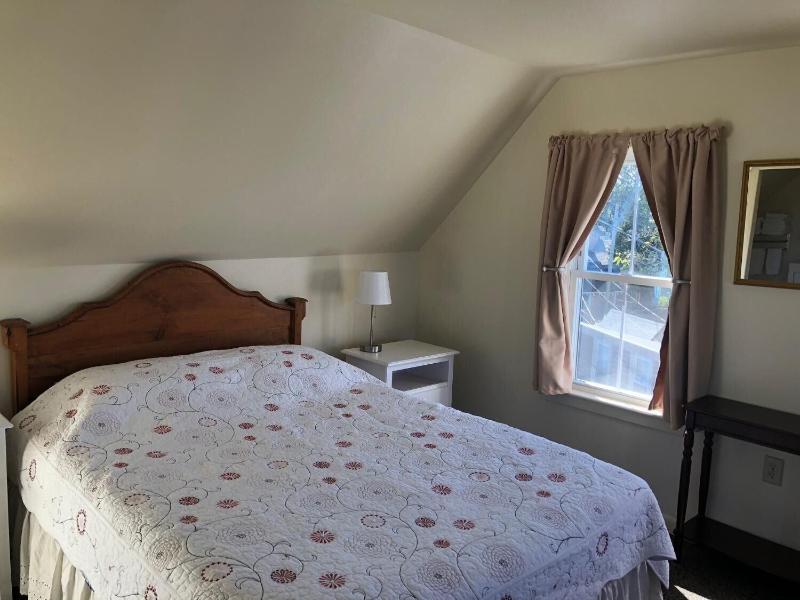 The Attleboro House image
