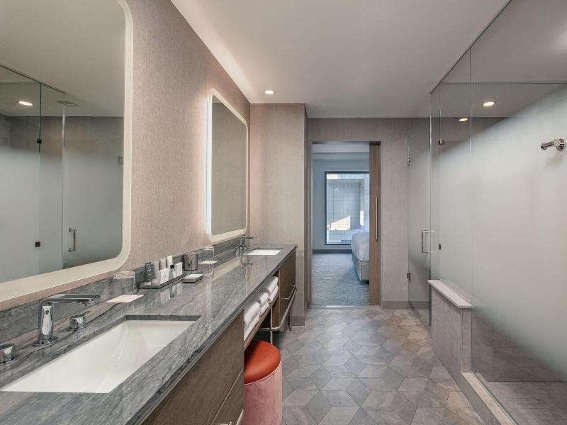 Jw Marriott Charlotte image