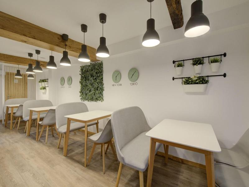Pr Suites image