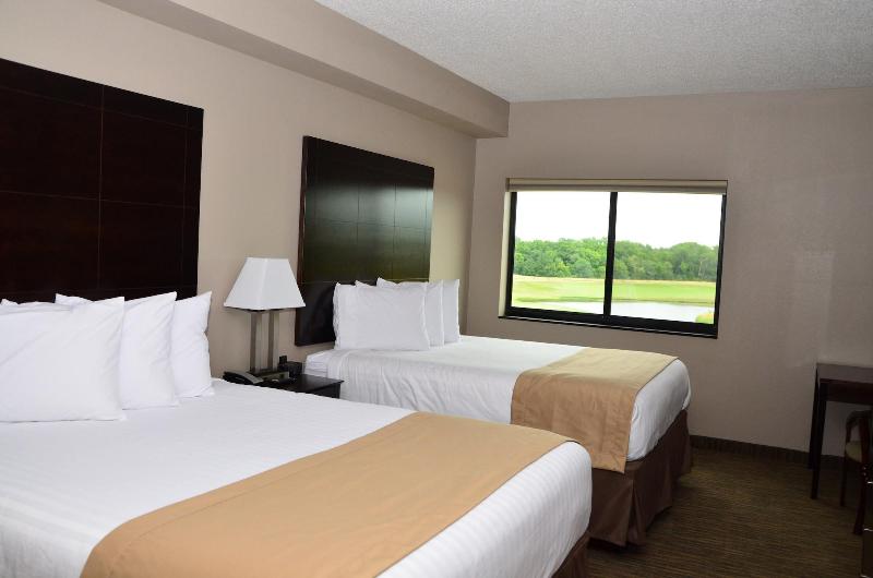 Qube Hotel image
