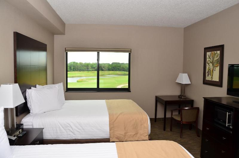 Qube Hotel image