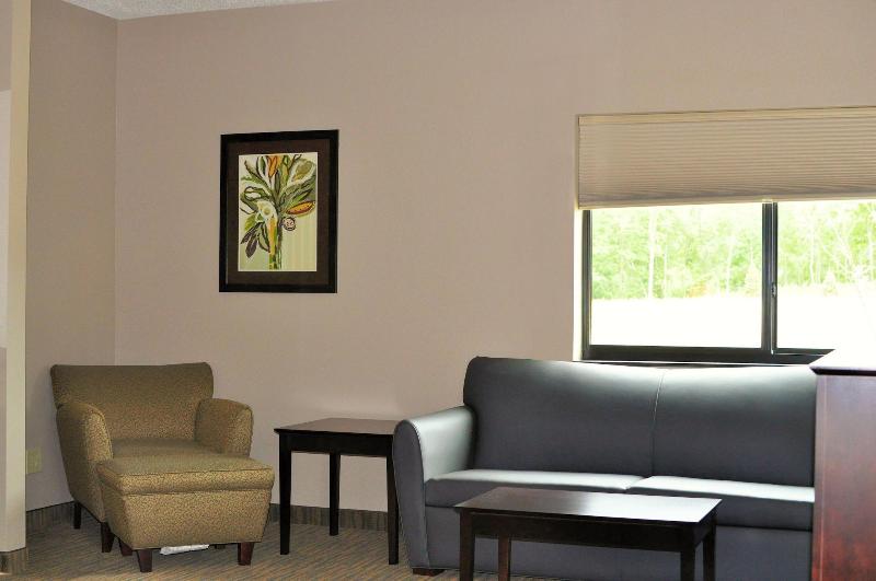 Qube Hotel image
