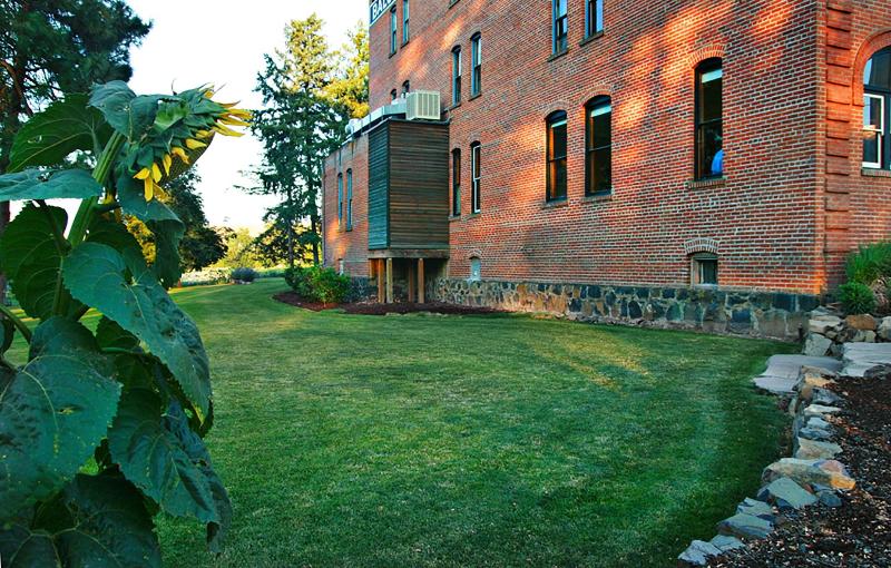 Balch Hotel image