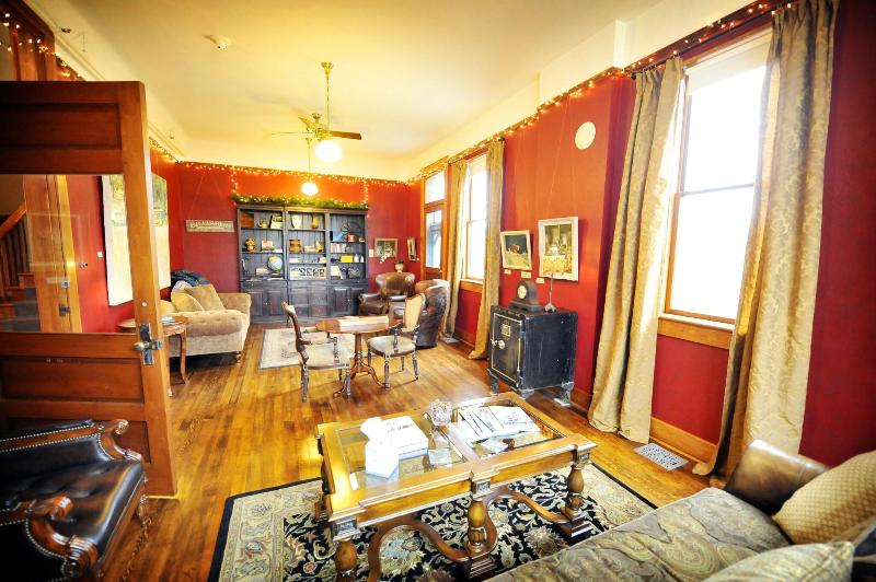Balch Hotel image