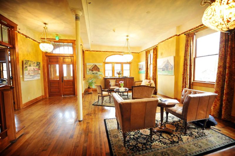 Balch Hotel image