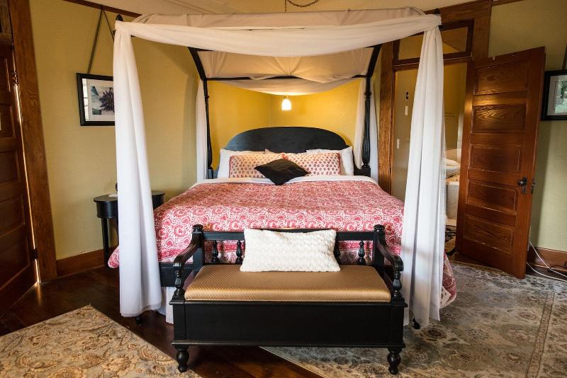 Balch Hotel image
