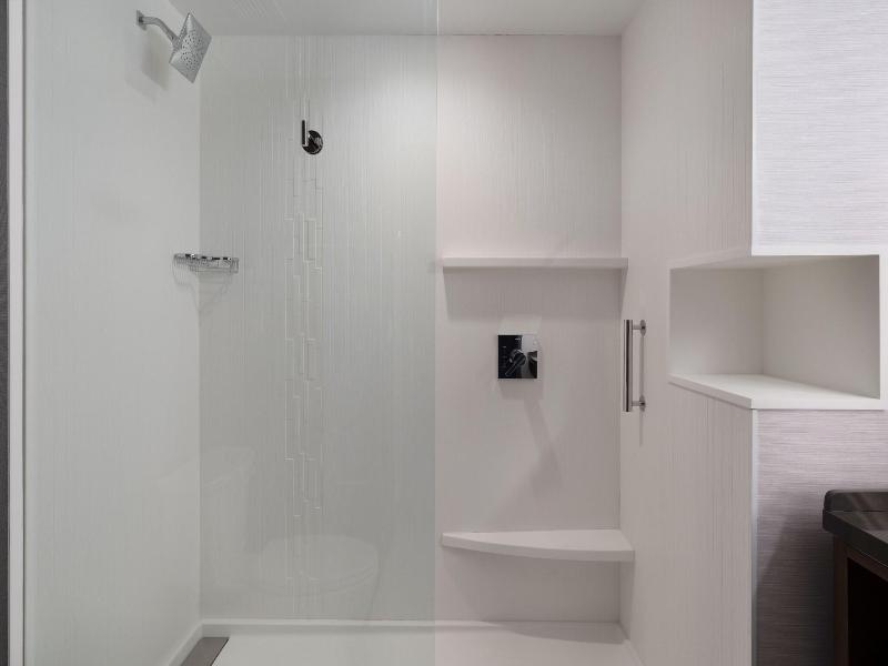 Courtyard By Marriott Marina Del Rey image
