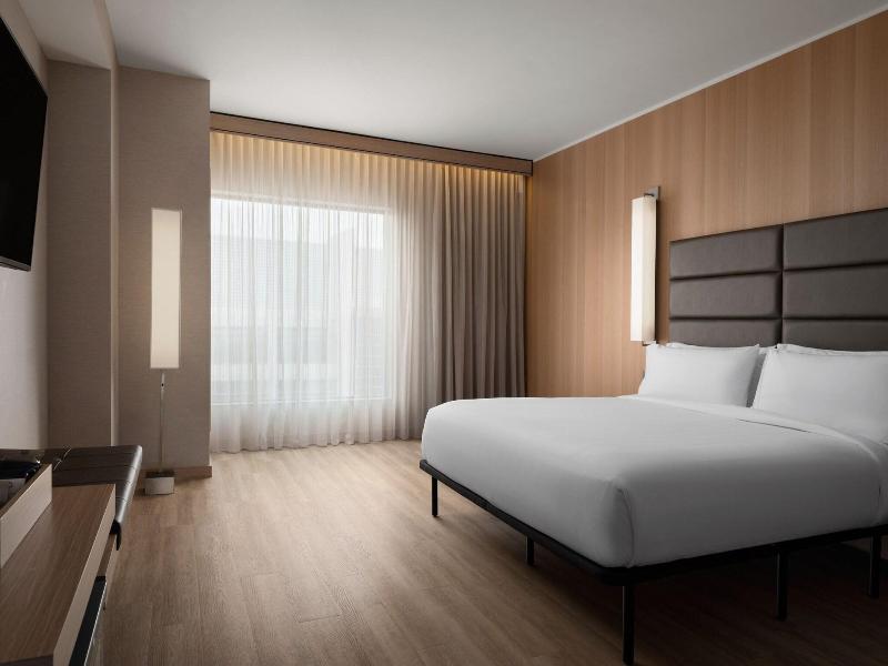 Ac Hotel By Marriott Phoenix Downtown image