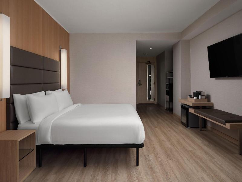 Ac Hotel By Marriott Phoenix Downtown image