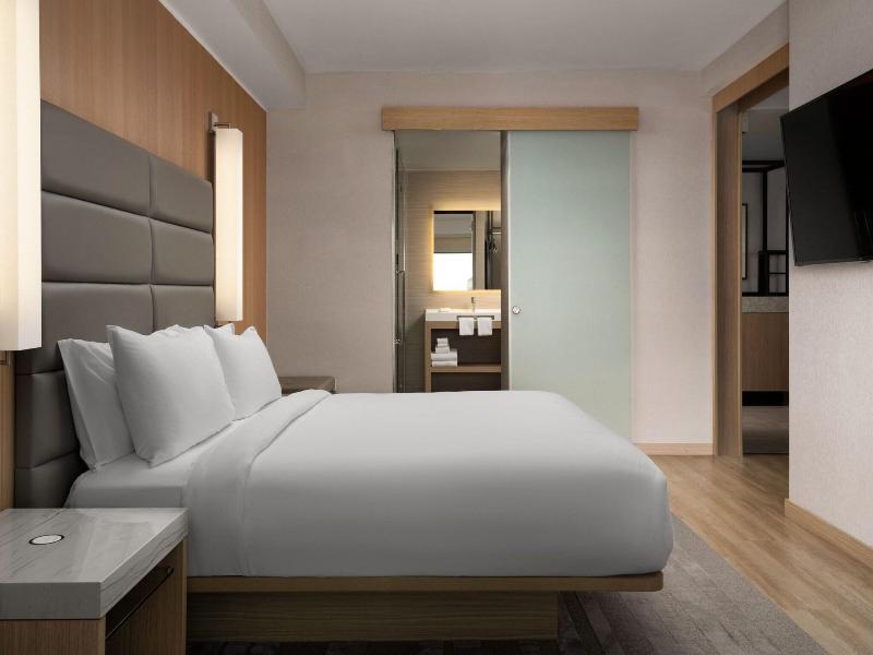Ac Hotel By Marriott Phoenix Downtown image