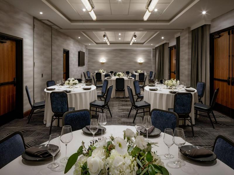 Rand Tower Hotel, A Tribute Portfolio Hotel