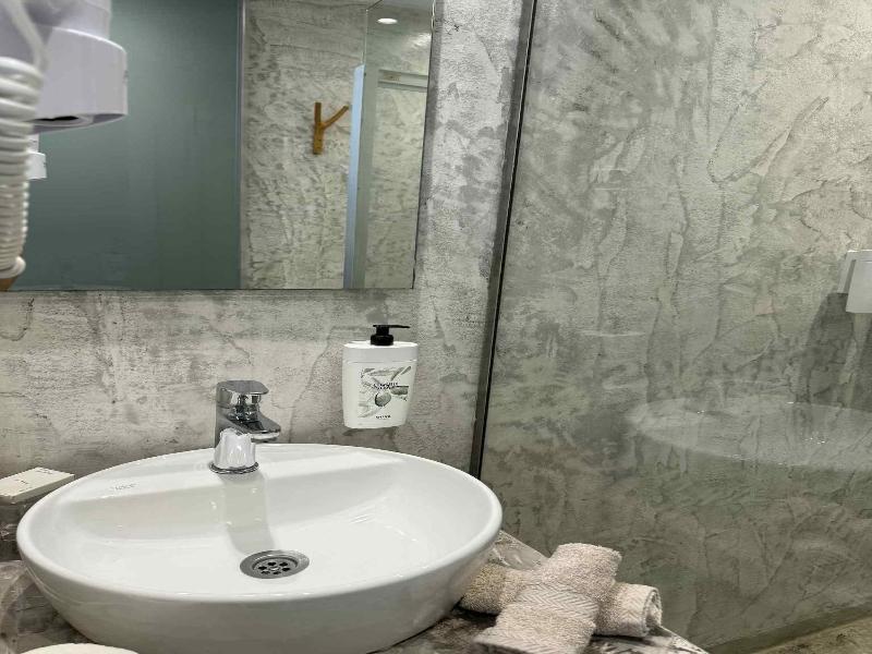 Geo & Art Boutique Hotel image
