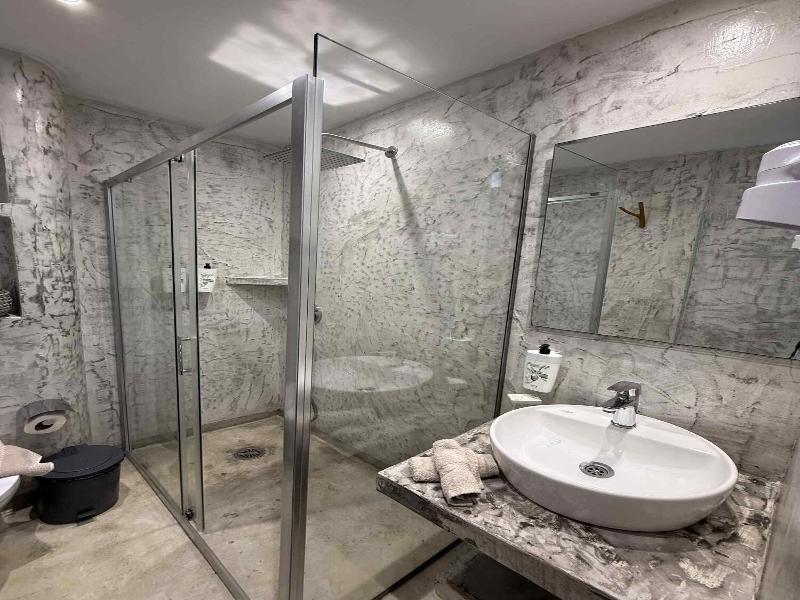 Geo & Art Boutique Hotel image