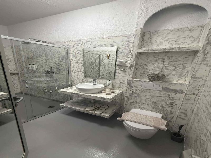 Geo & Art Boutique Hotel image