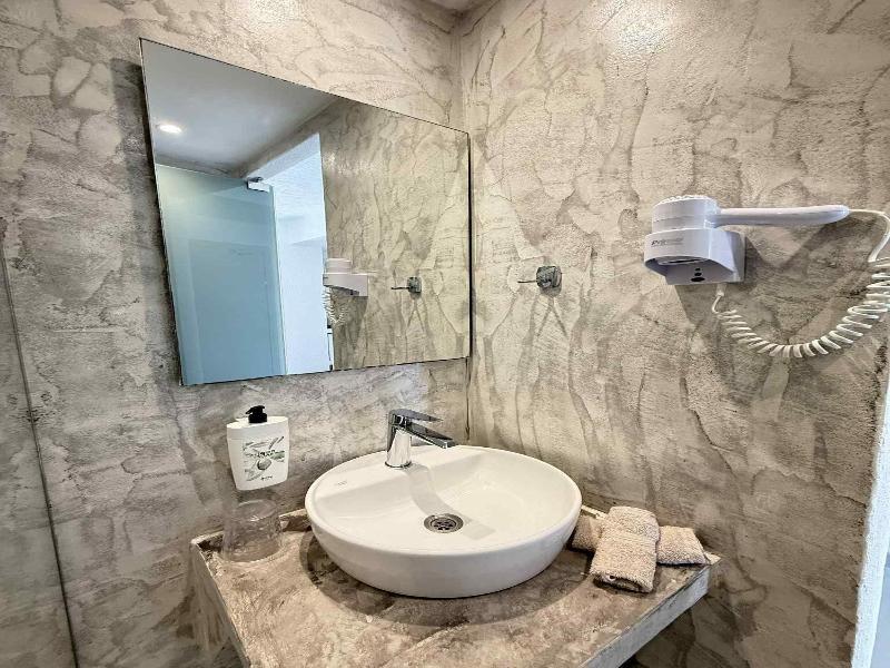 Geo & Art Boutique Hotel image