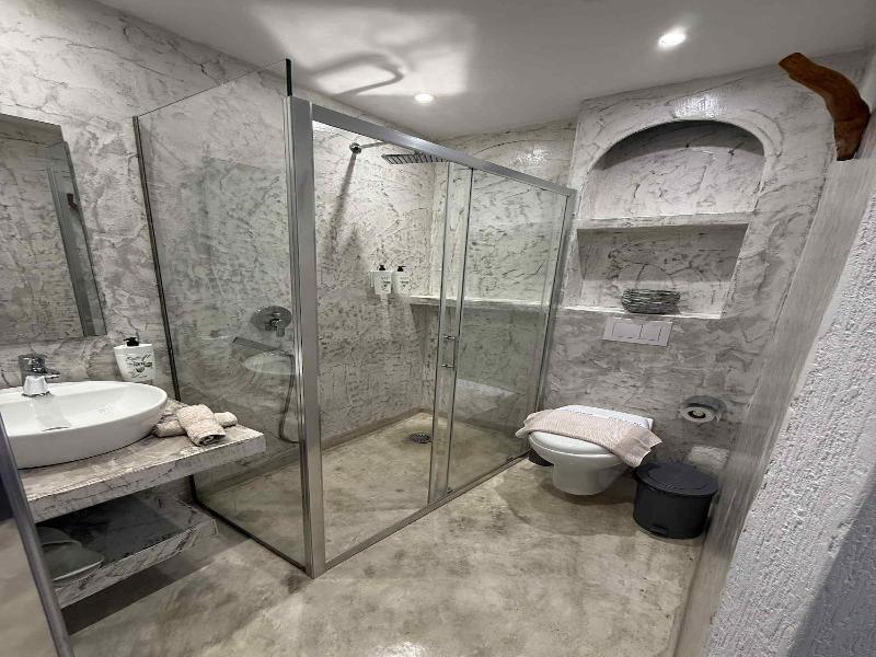 Geo & Art Boutique Hotel image