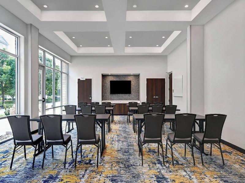 Towneplace Suites By Marriott Columbus Dublin image