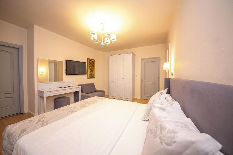 Illyrian Boutique Hotel image