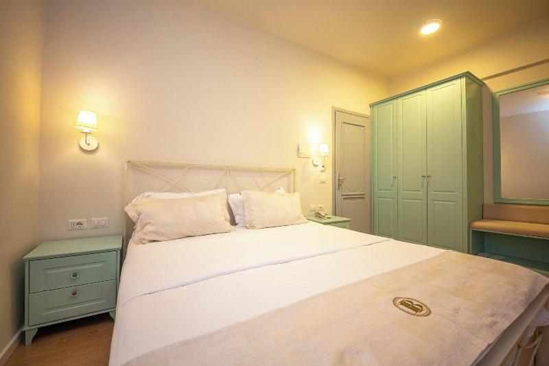 Illyrian Boutique Hotel image