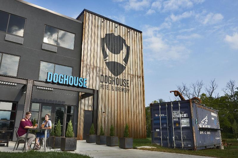 Doghouse Hotel And Brewery image