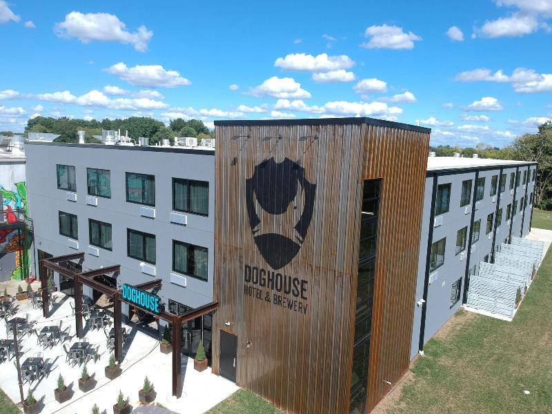 Doghouse Hotel And Brewery image