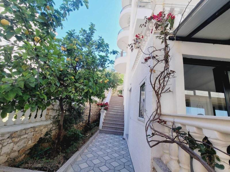 Makla Apartaments image