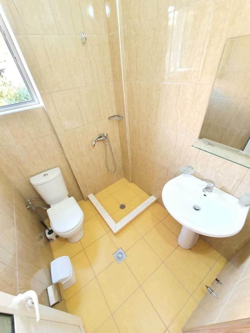 Makla Apartaments image
