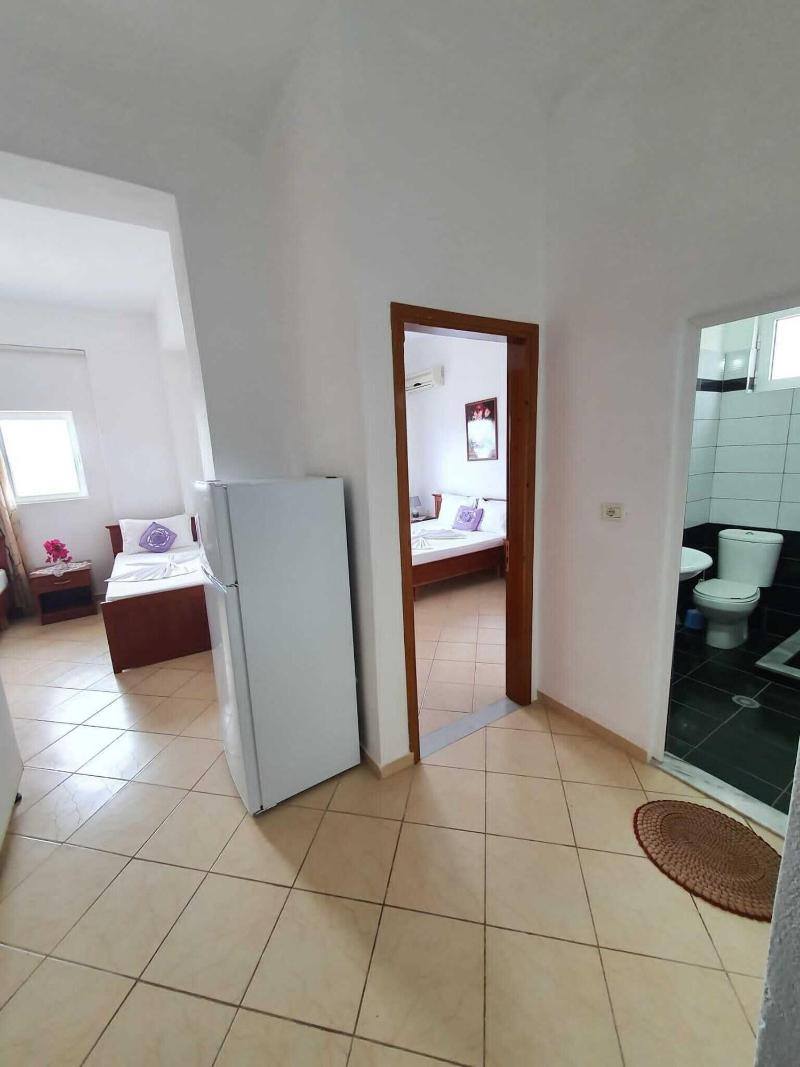 Makla Apartaments image