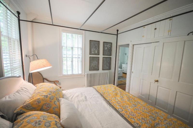 The Gables Of Rhinebeck Inn image