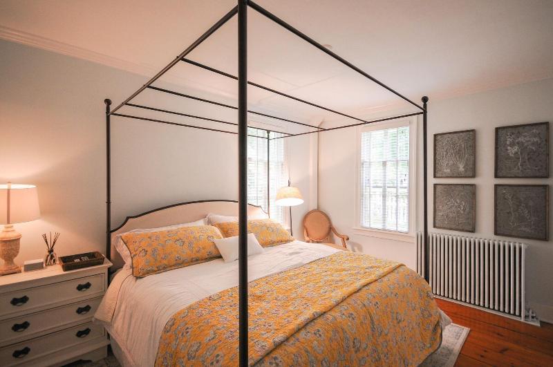 The Gables Of Rhinebeck Inn image