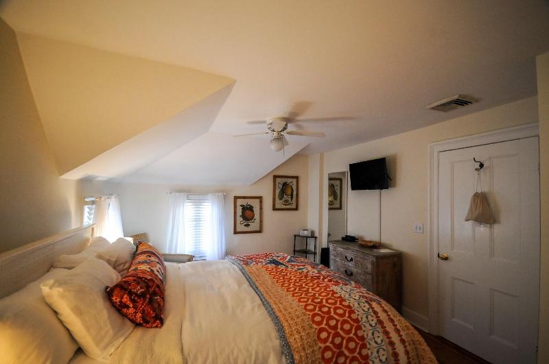 The Gables Of Rhinebeck Inn image